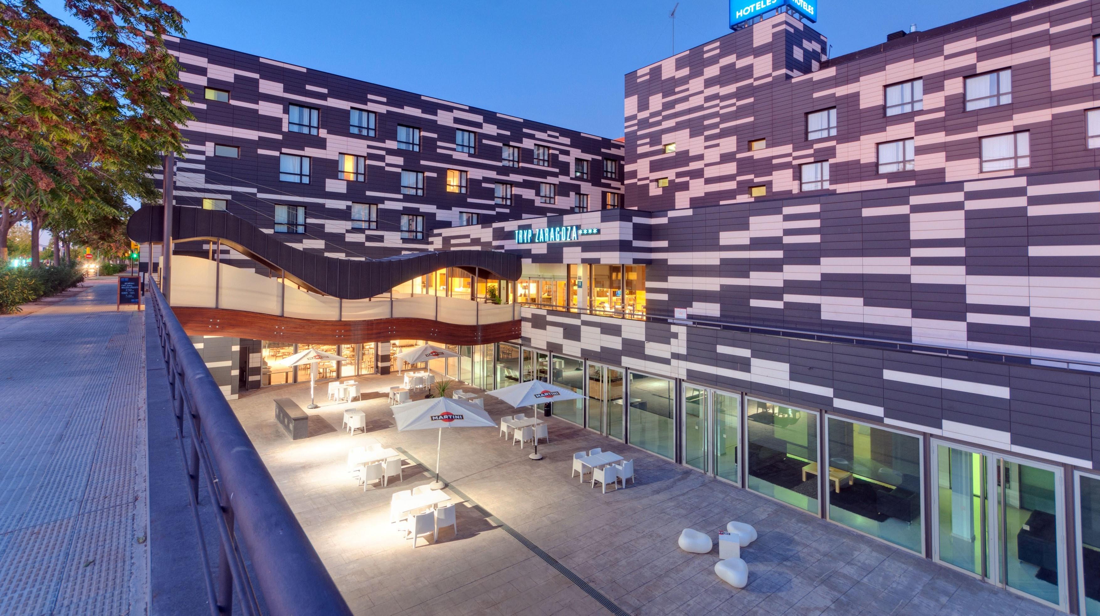 Hotel Zentral Ave Zaragoza Bagian luar foto