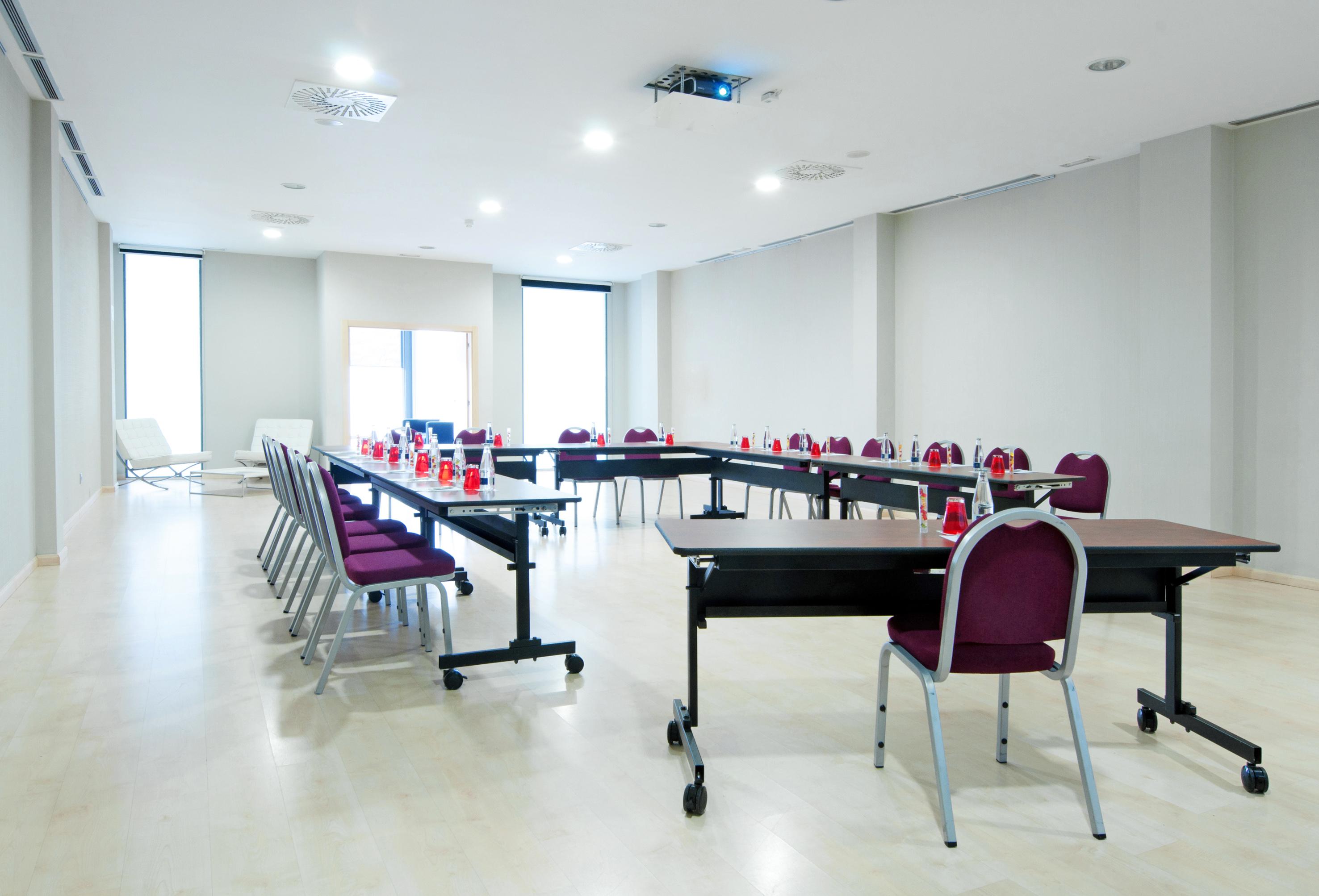 Hotel Zentral Ave Zaragoza Bisnis foto