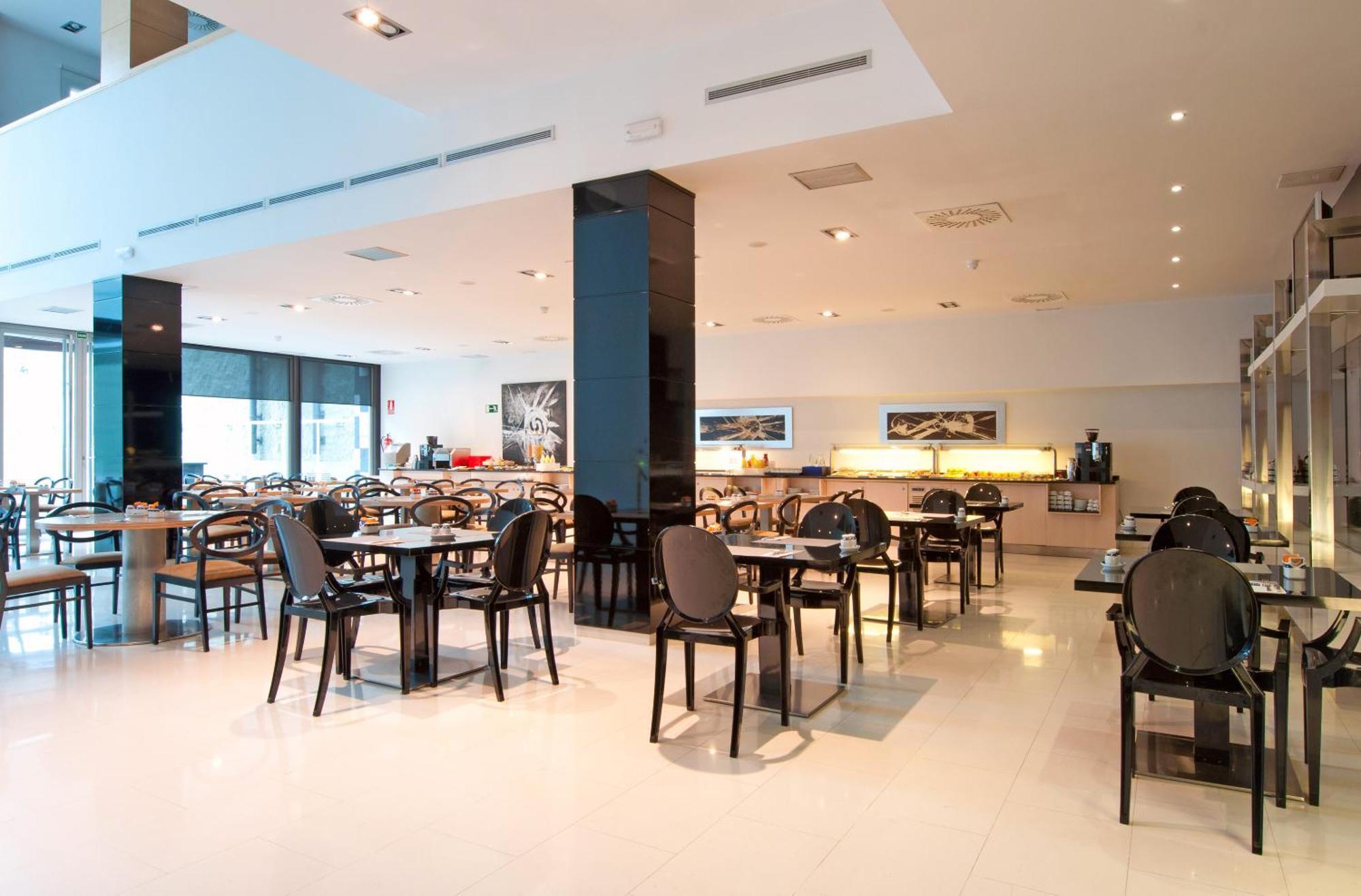 Hotel Zentral Ave Zaragoza Bagian luar foto